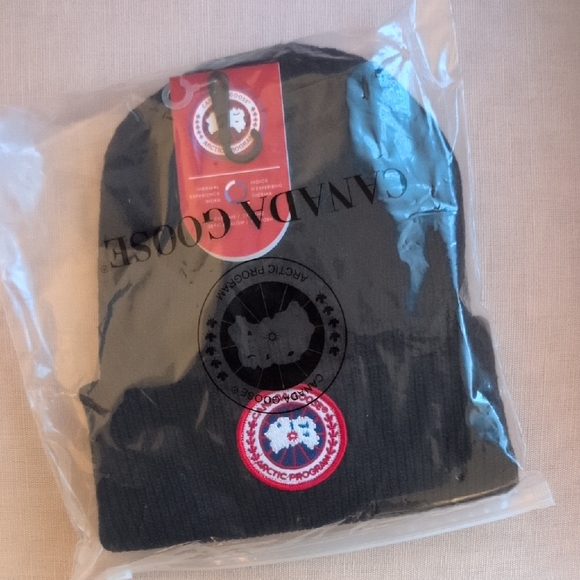 Canada Goose Accessories - Canada Goose Arctic Black Knit Hat